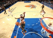 爱游戏APP-英格兰轻取波兰，托雷斯三分雨点燃全场