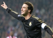 爱游戏世界杯2026-赛道与绿茵场的双重奏，当F1街道赛遇见南非轻取皇马