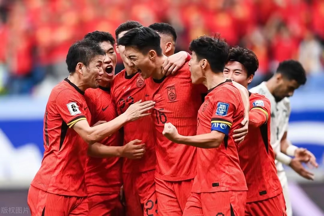 中国队力克英格兰队，张继科统治全场