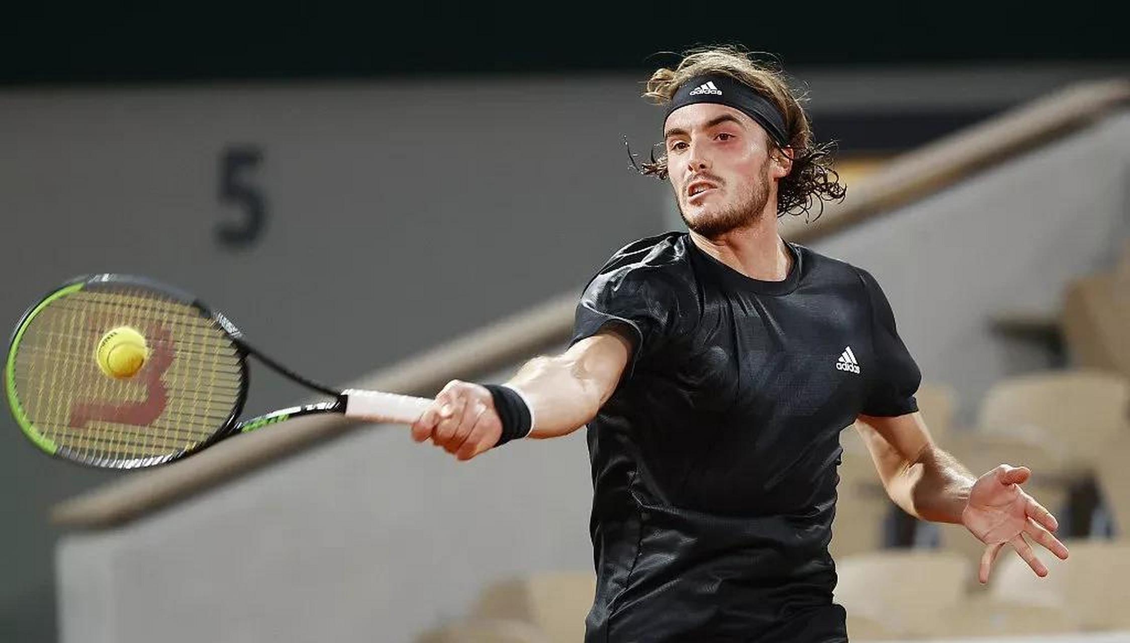 法网险胜年终总决赛,西西帕斯带队取胜 法网险胜年终总决赛,西西帕斯带队取胜