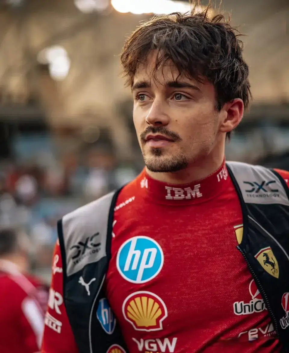 哈斯车队绝杀红牛车队，汉密尔顿状态火热