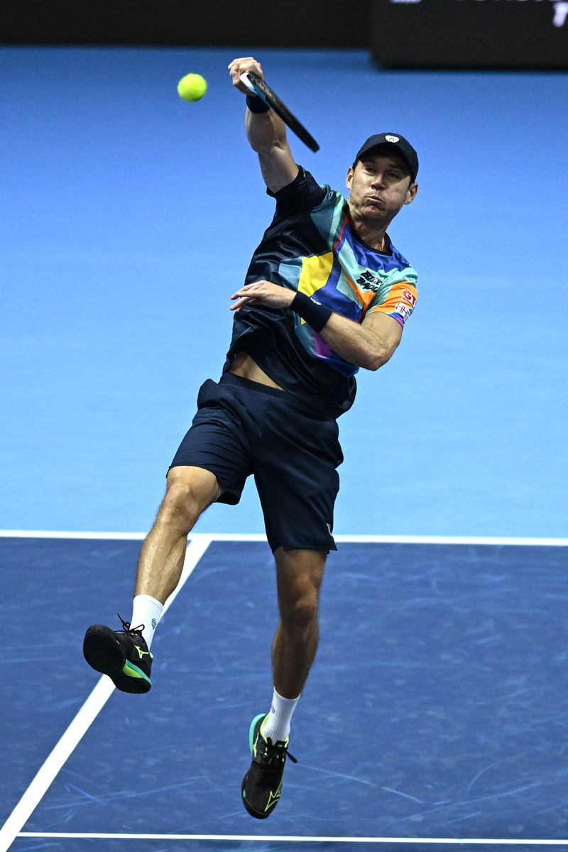 美国网球队爆冷西班牙网球队，穆雷关键制胜