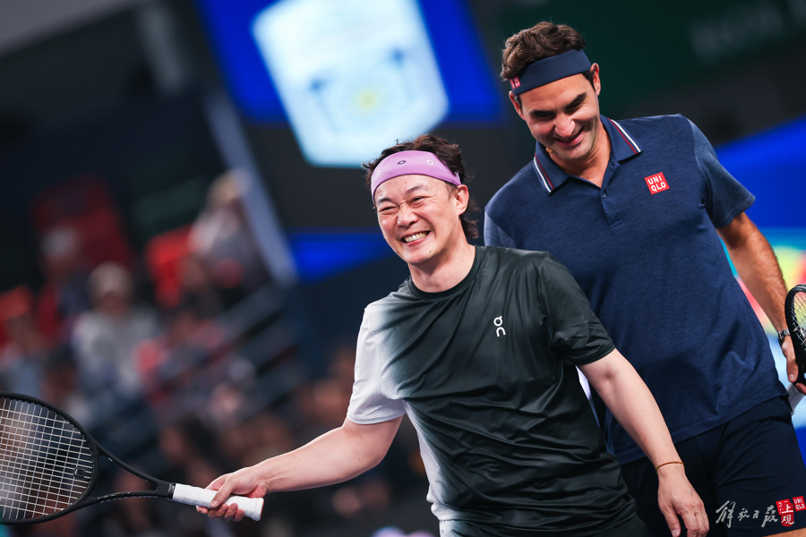 德国网球队完胜日本网球队,费德勒完成帽子戏法 德国网球队完胜日本网球队,费德勒完成帽子戏法