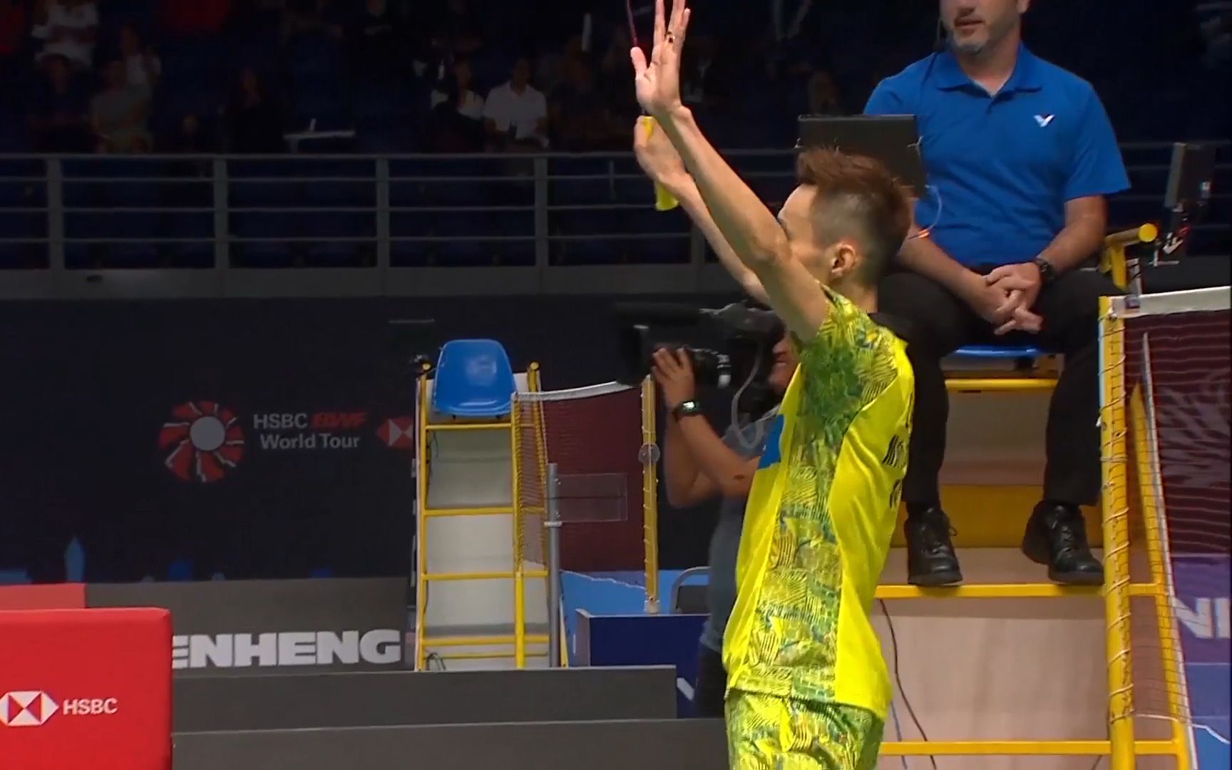 中国队轻取马来西亚队，安赛龙扛起全队