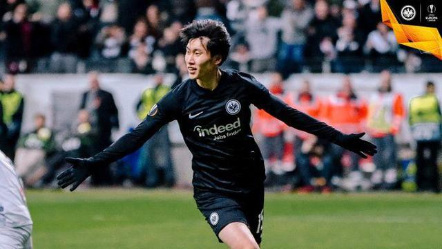 法兰克福主场连胜，远走前列