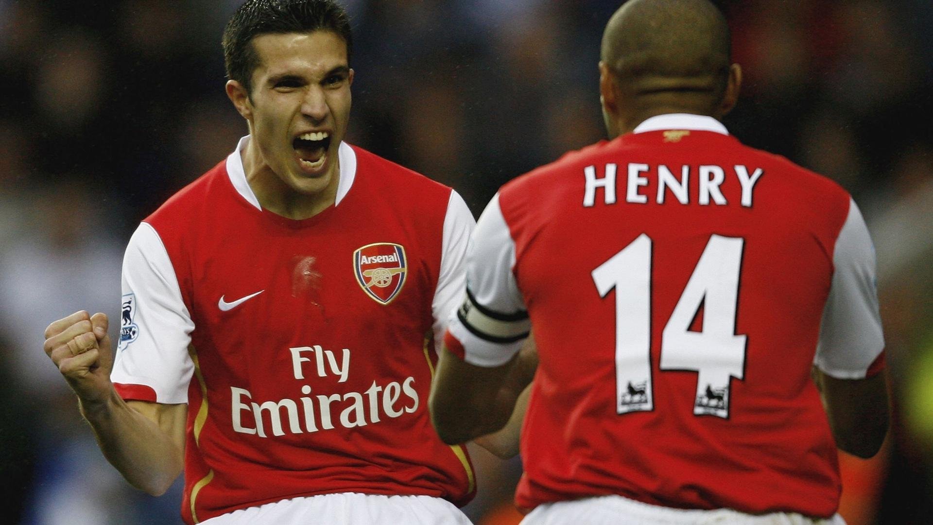 绿茵场上的错位对决，当伊拉克遇上智利，莱万的存在感如何拉满？