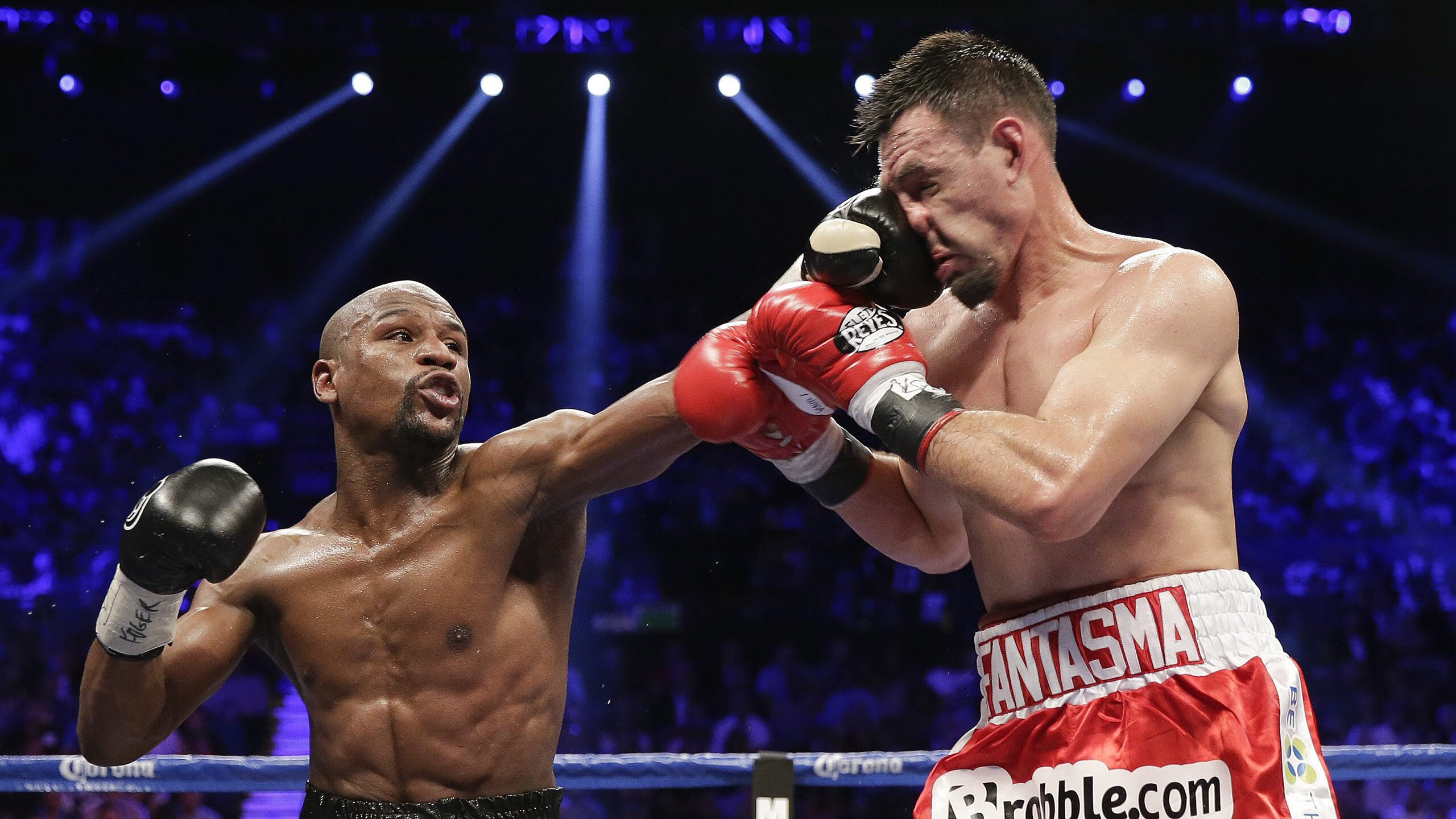 绿茵双城记，哈兰德稳定输出不掉线，里昂血拼喀麦隆的足球启示录