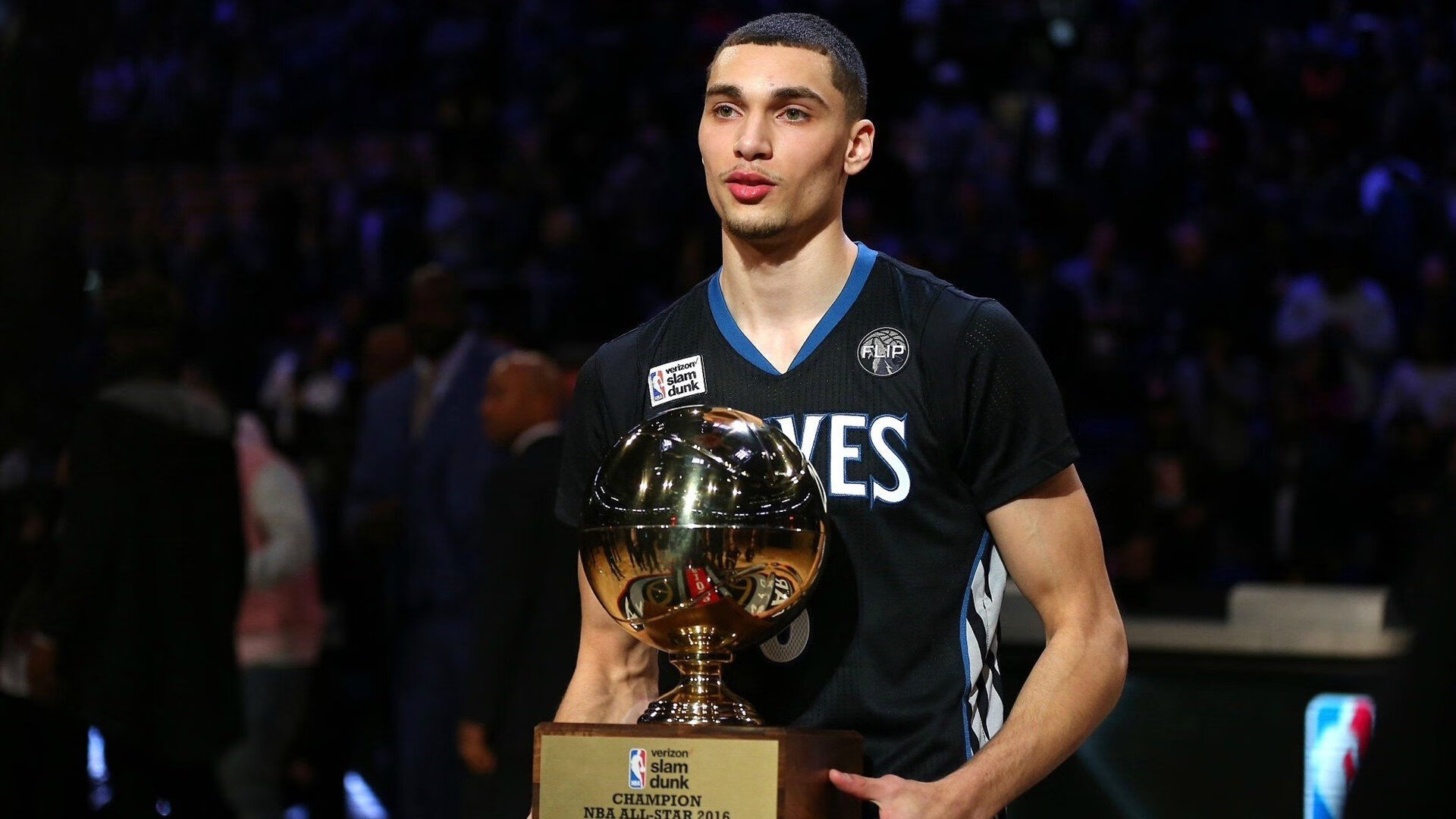 NBA总决赛之夜，杜兰特关键进球定乾坤，那一秒如何改写历史？