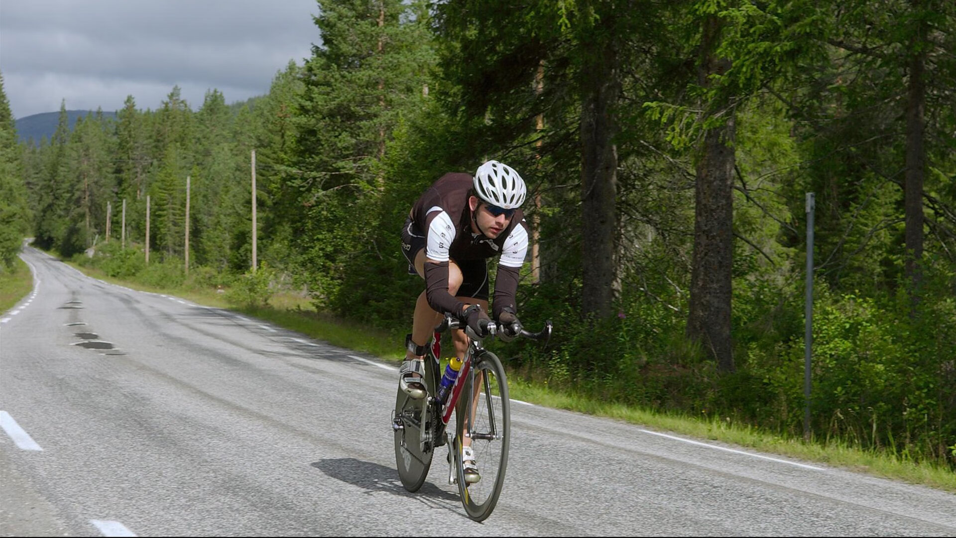 双城记，深圳绝杀映照英格拉姆的亚平宁之光